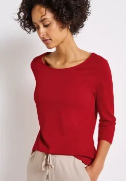 Shirt mit U-Boot-Ausschnitt