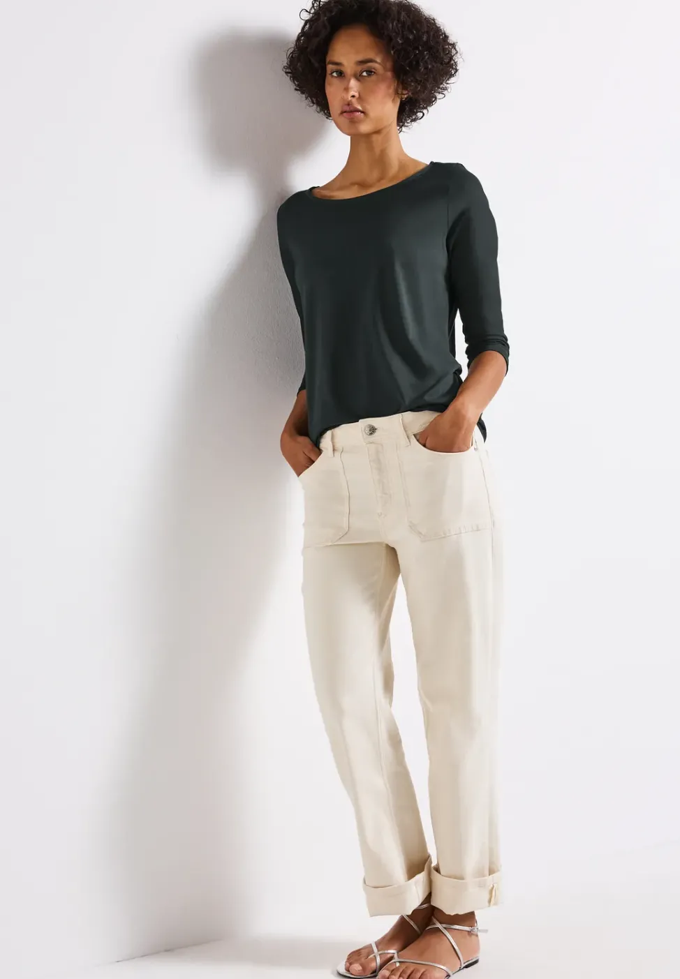 Shirt mit U-Boot-Ausschnitt