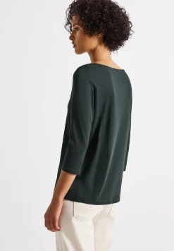 Shirt mit U-Boot-Ausschnitt