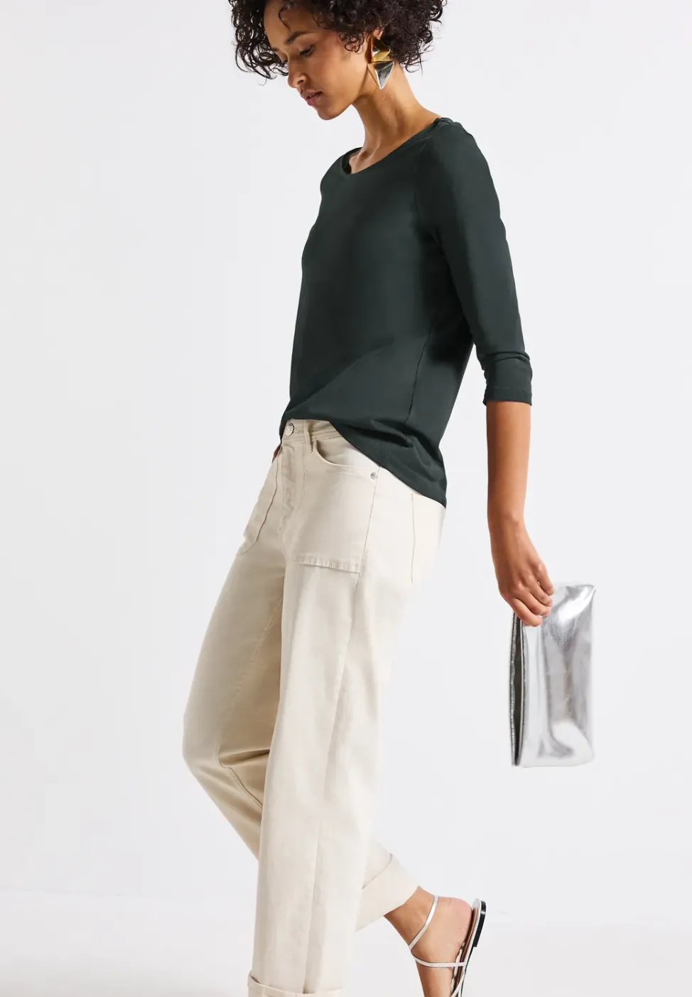 Shirt mit U-Boot-Ausschnitt
