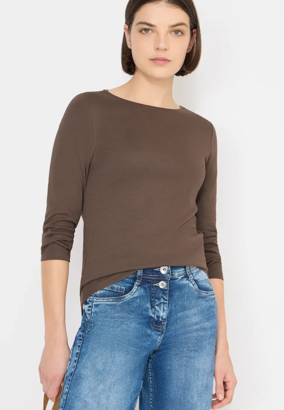 Shirt mit U-Boot-Ausschnitt