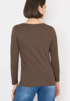 Shirt mit U-Boot-Ausschnitt