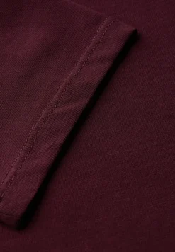 Shirt mit U-Boot-Ausschnitt