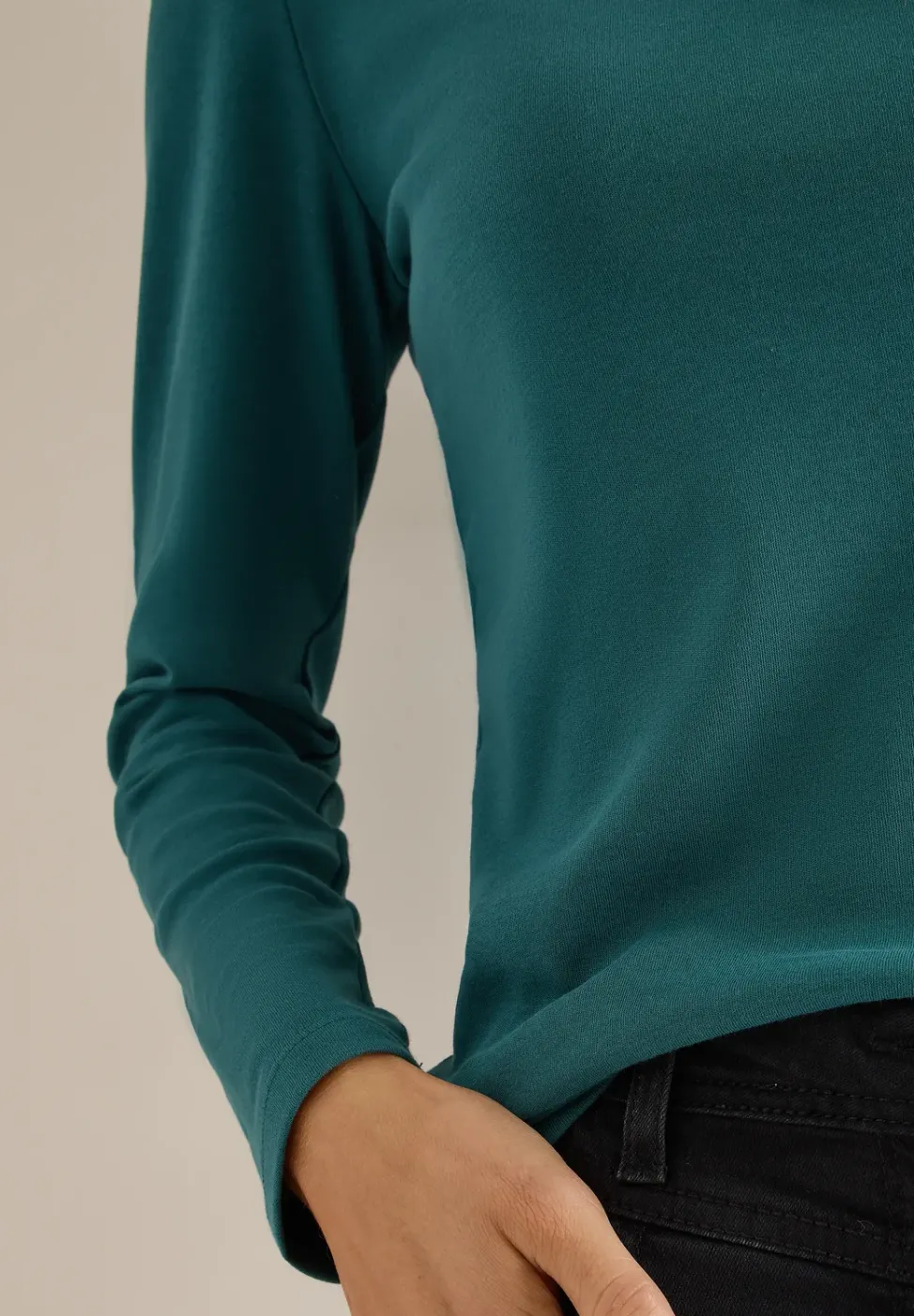 Shirt mit U-Boot-Ausschnitt