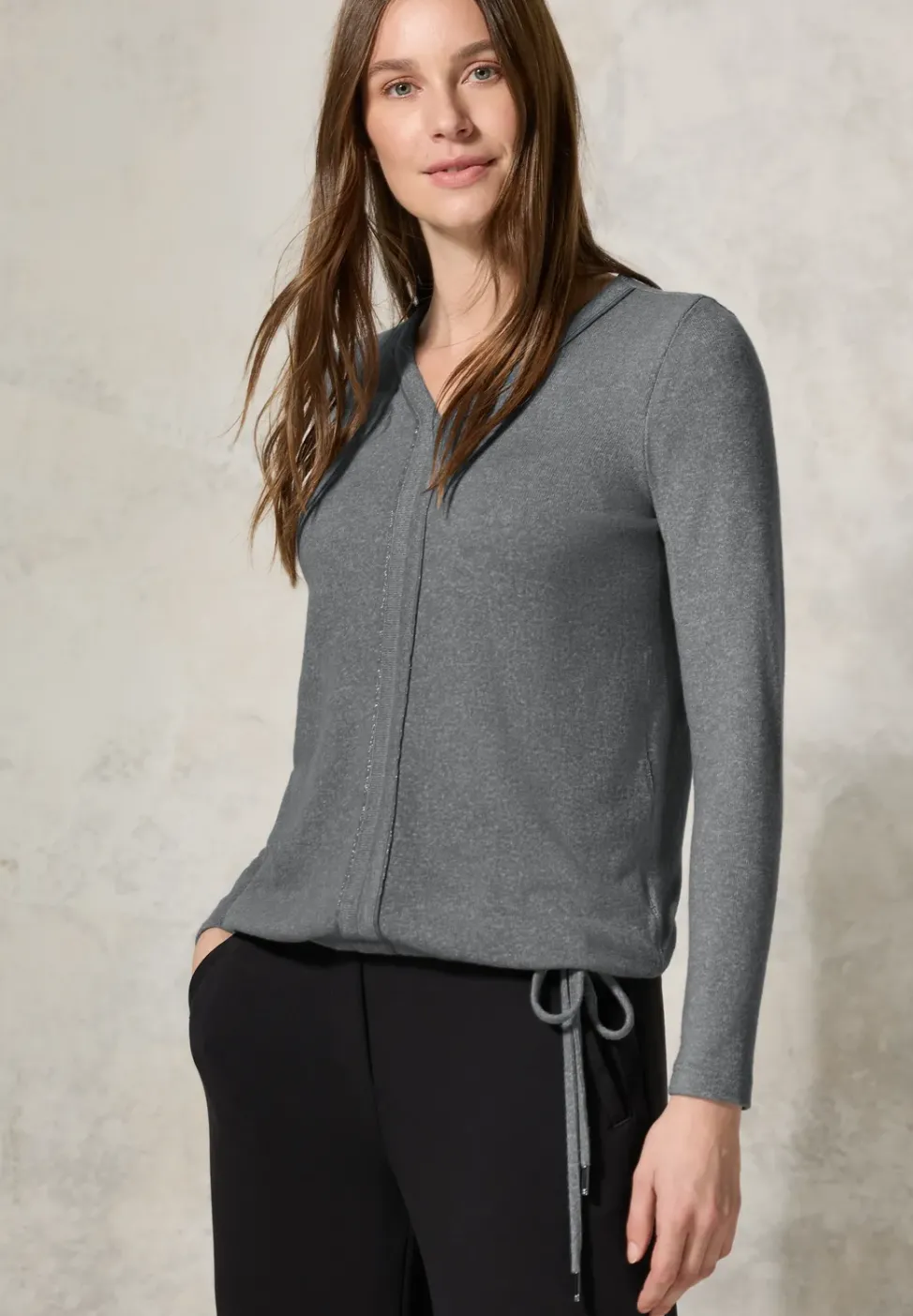 Shirt mit V-Ausschnitt