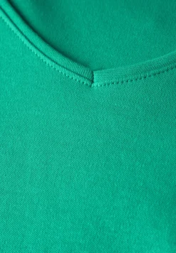 Shirt mit V-Ausschnitt