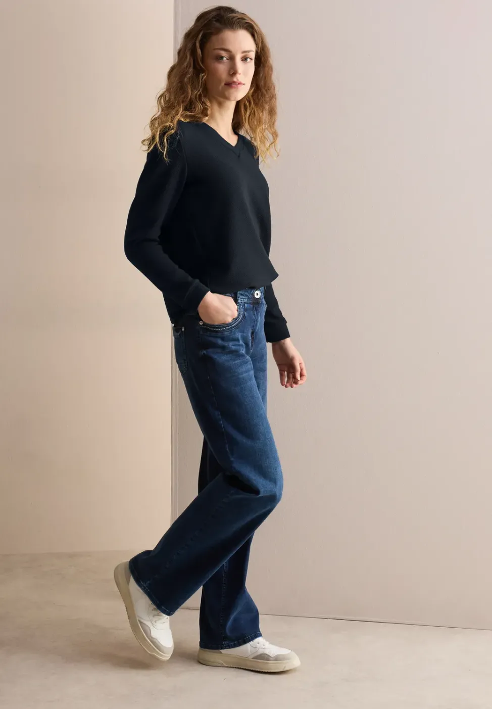 Shirt mit V-Neck