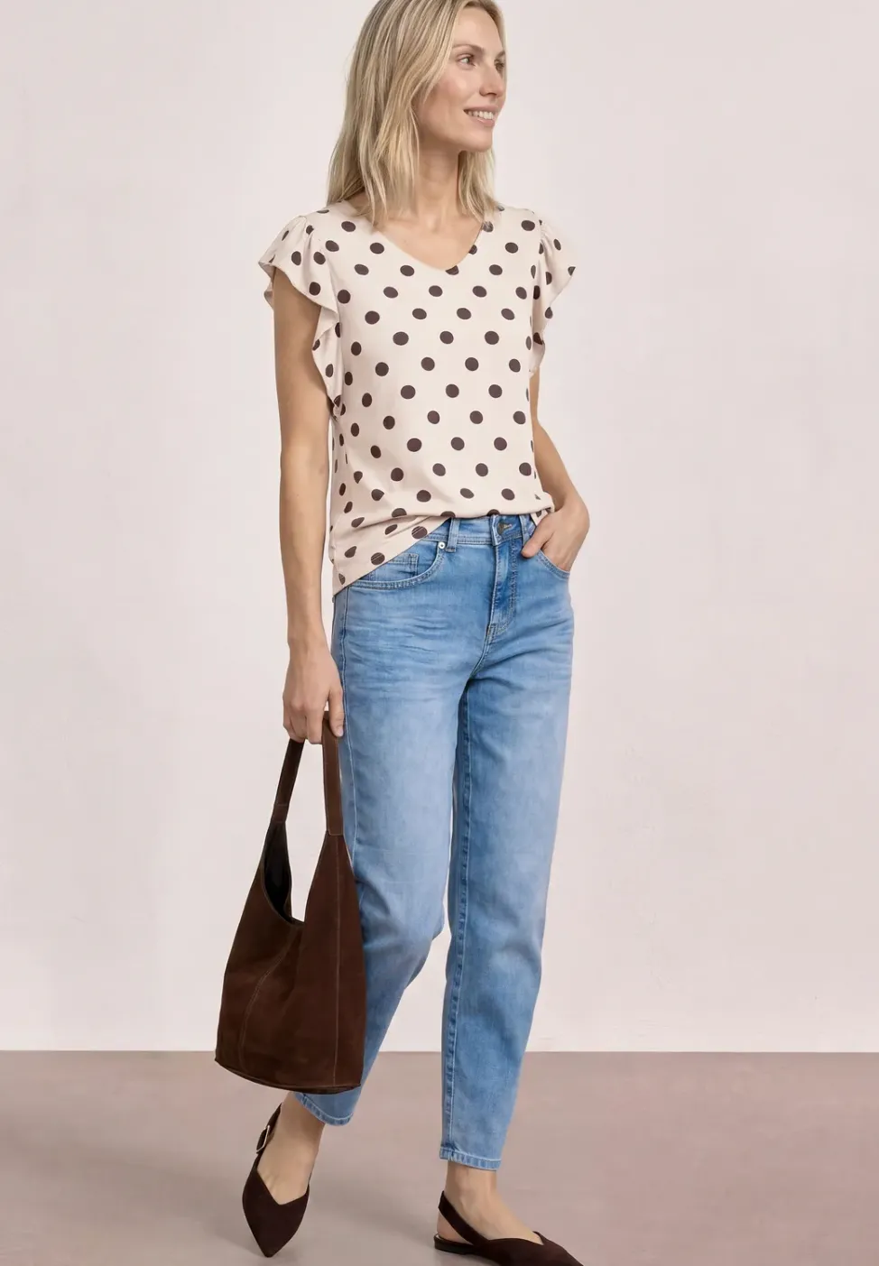 Shirt mit V-Neck und Volant-Ärmeln