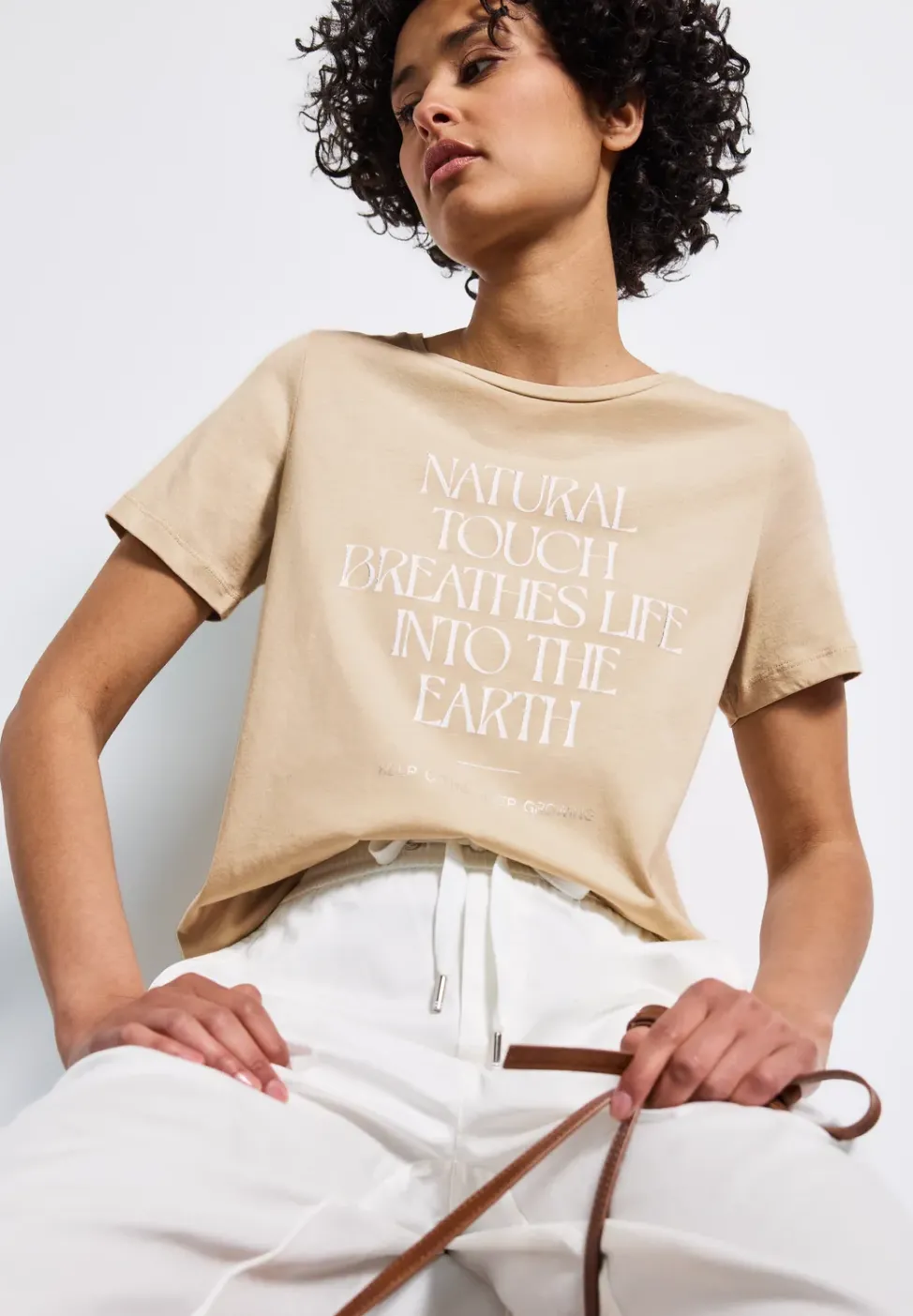 Shirt mit Wording Artwork