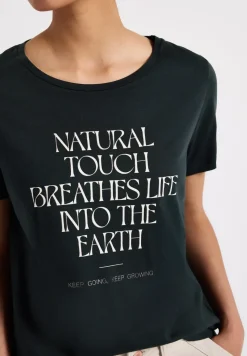 Shirt mit Wording Artwork