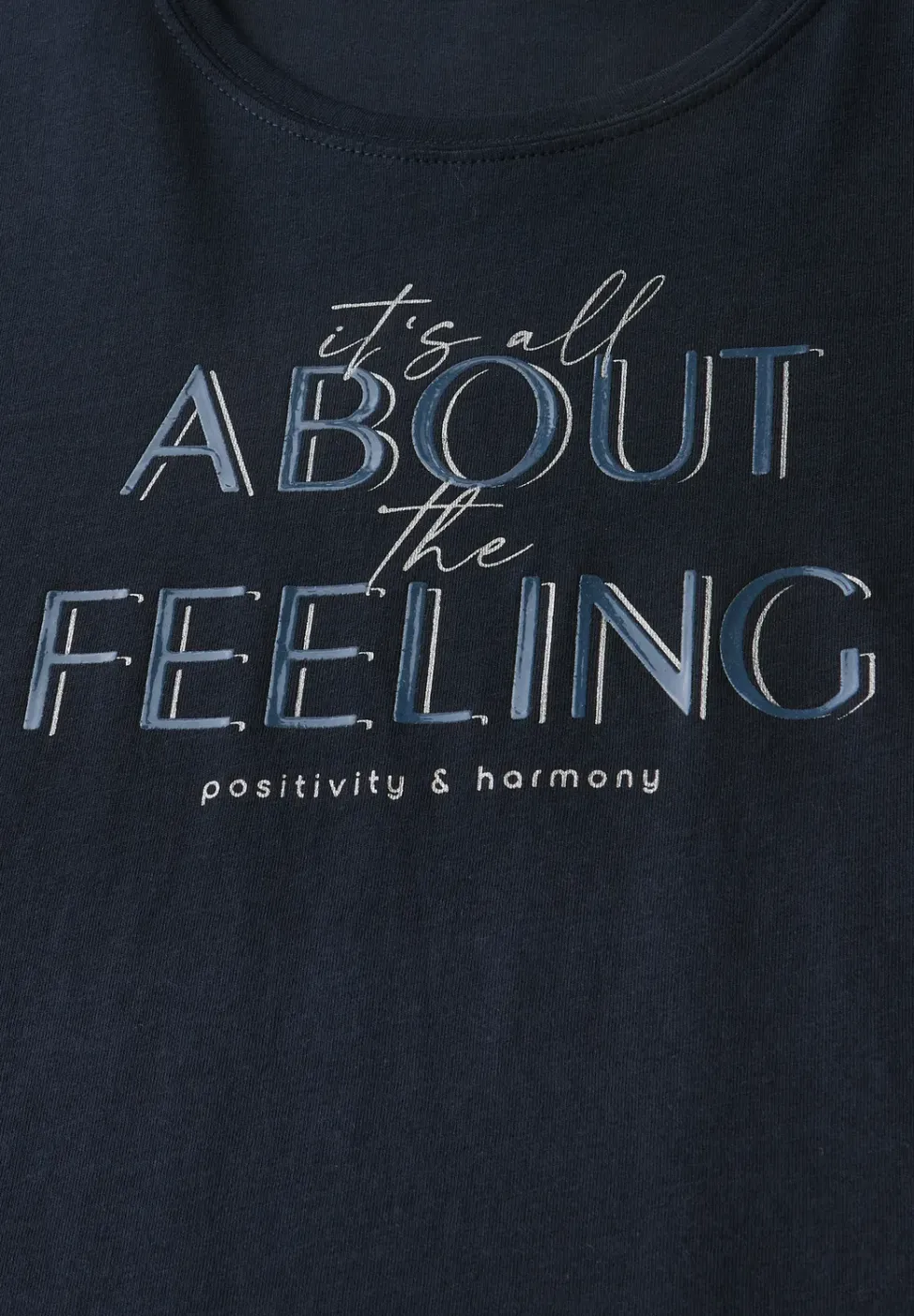 Shirt mit Wording Artwork