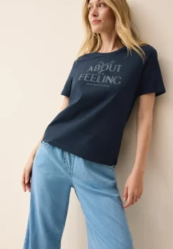 Shirt mit Wording Artwork