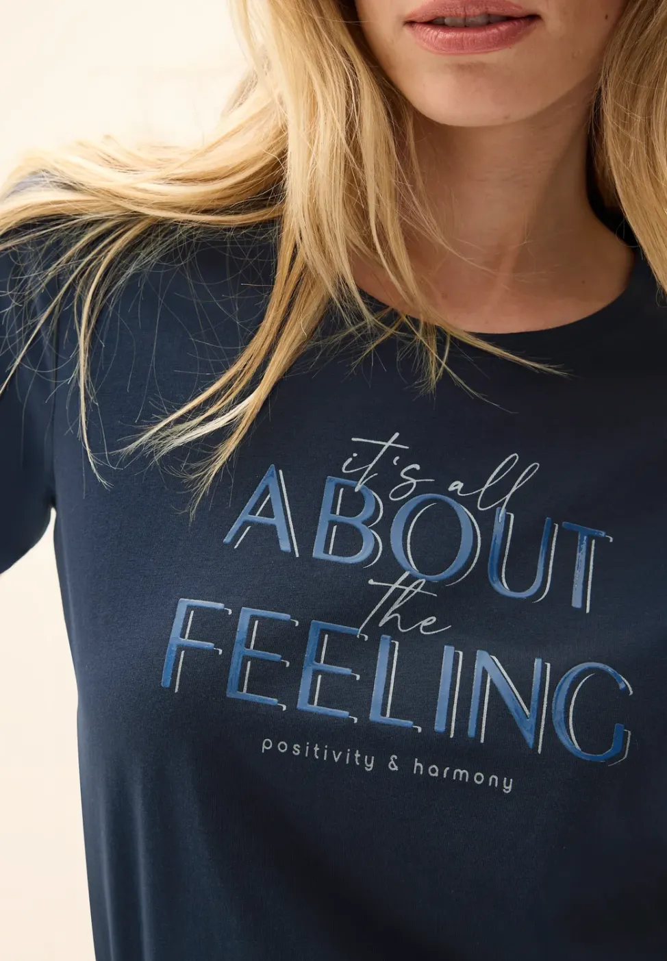 Shirt mit Wording Artwork