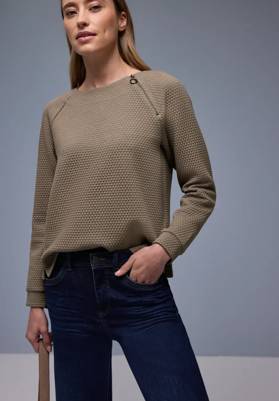 Shirt mit Zipper