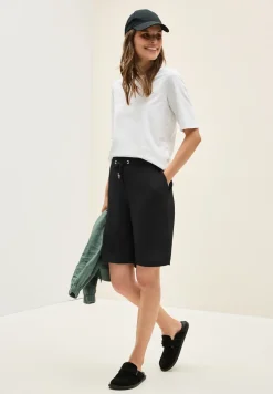 Shorts mit Struktur