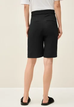 Shorts mit Struktur