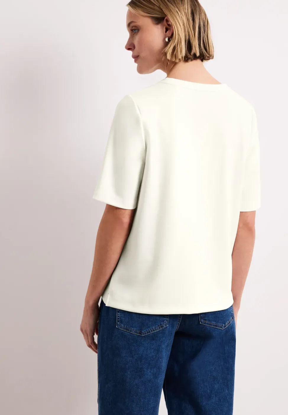 Silk-Look T-Shirt mit Deko-Detail