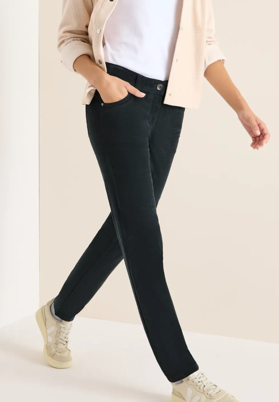 Slim Fit Cordhose