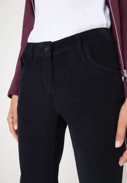 Slim Fit Cordhose