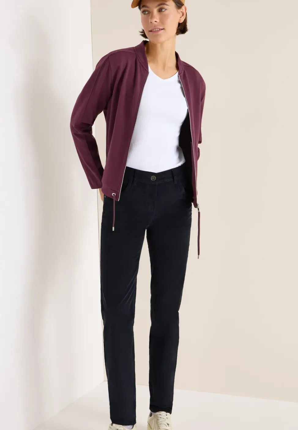 Slim Fit Cordhose