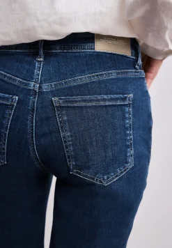 Slim Leg Bermuda mit Turn-Up-Detail