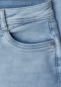 Slim Leg Bermuda mit Turn-Up-Detail