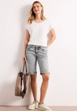 Slim Leg Bermuda mit Turn-Up-Detail