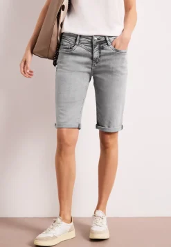 Slim Leg Bermuda mit Turn-Up-Detail