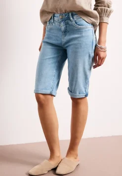 Slim Leg Bermuda mit Turn-Up-Detail