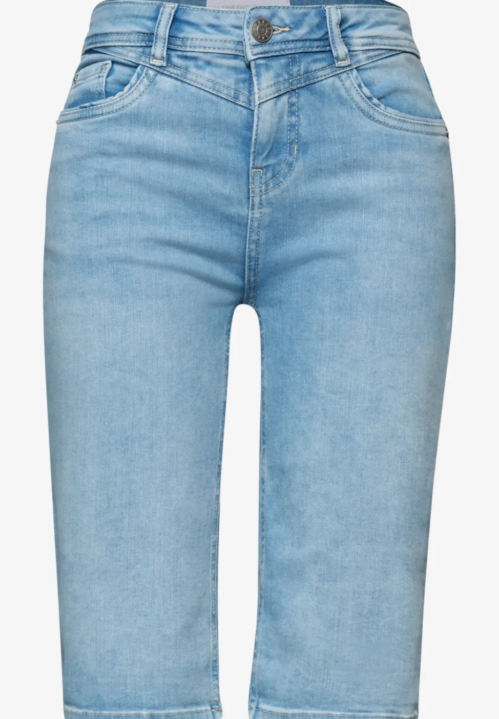 Slim Leg Bermuda mit Turn-Up-Detail