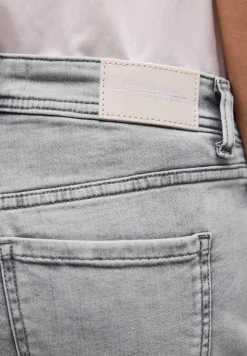 Slim Leg Bermuda mit Turn-Up-Detail