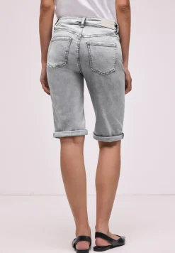 Slim Leg Bermuda mit Turn-Up-Detail