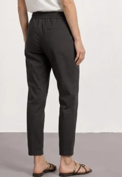 Slim Leg Chino mit Elastikbund