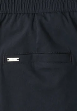 Slim Leg Chino mit Elastikbund