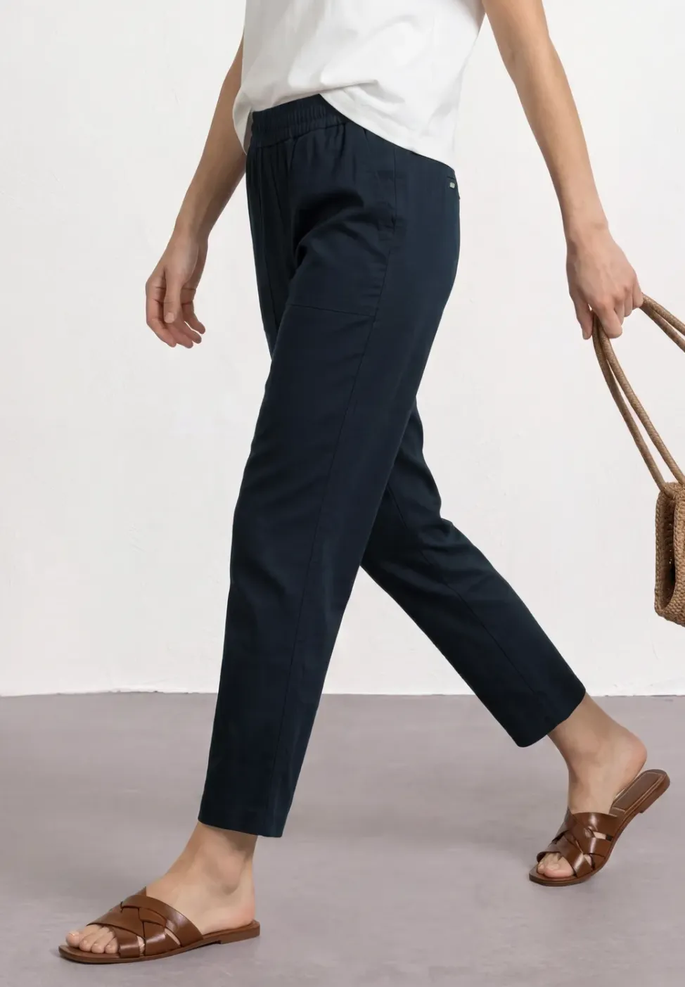 Slim Leg Chino mit Elastikbund