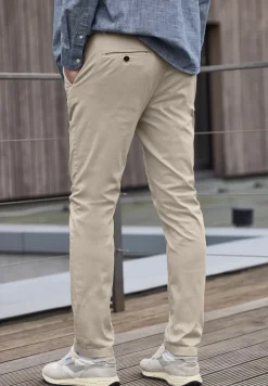 Slim Leg Chino mit Stretchbund