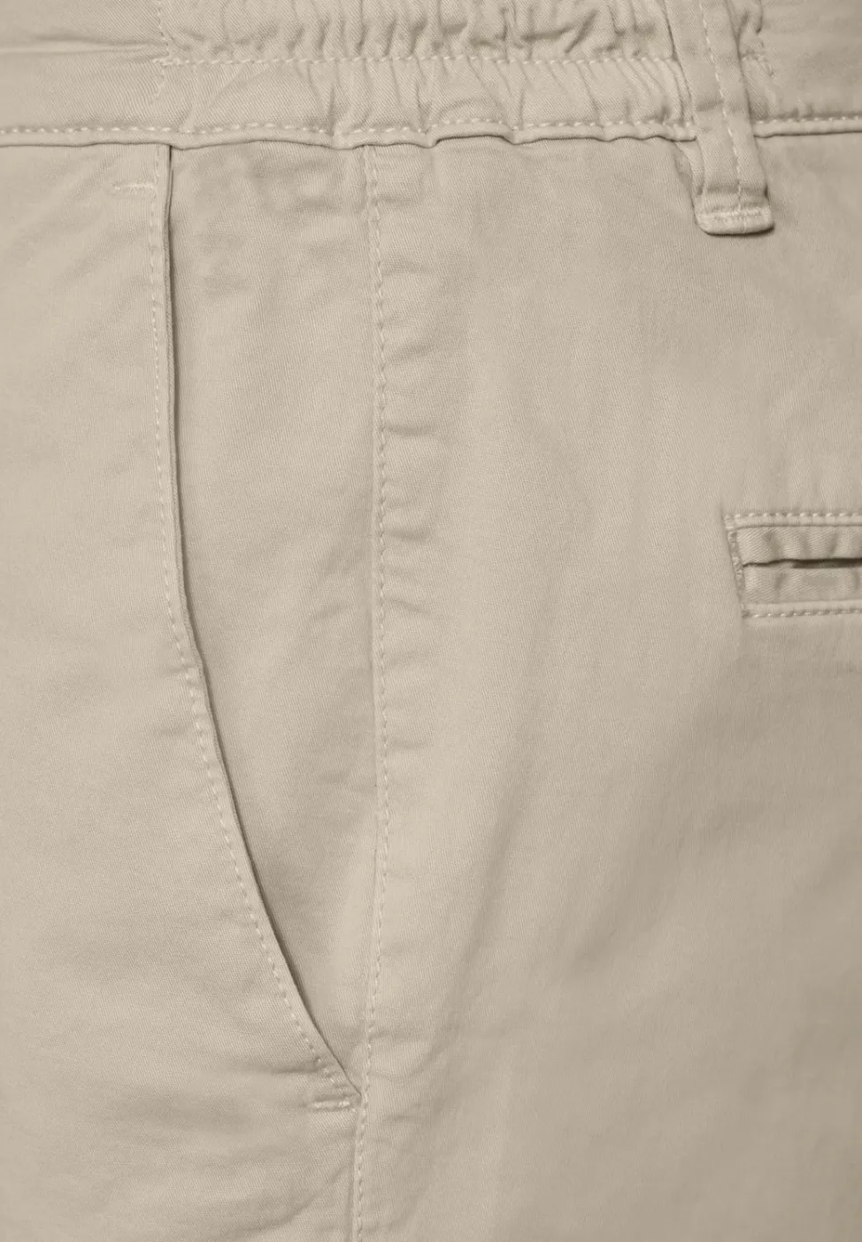 Slim Leg Chino mit Stretchbund