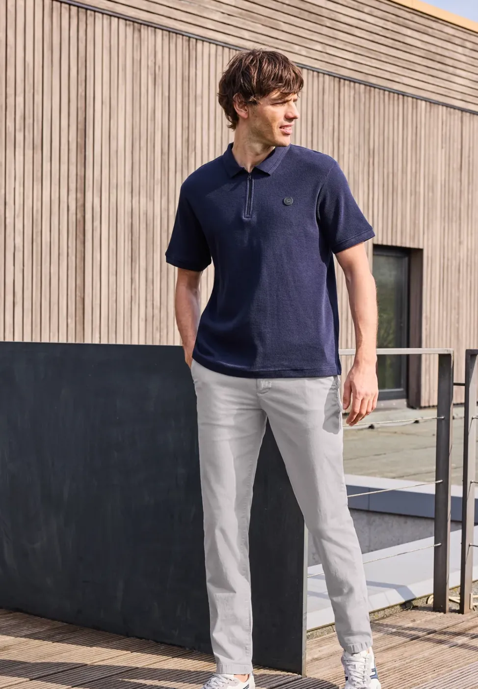 Slim Leg Chino mit Stretchbund