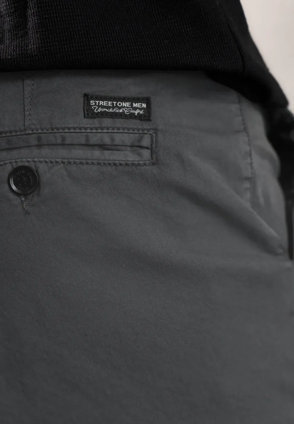 Slim Leg Chino mit Stretchbund