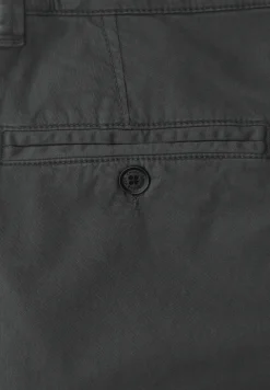 Slim Leg Chino mit Stretchbund