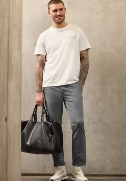 Slim Leg Chino mit Stretchbund