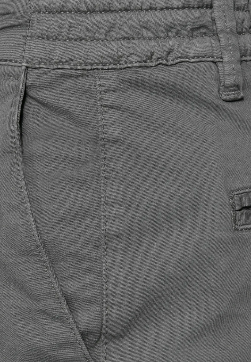 Slim Leg Chino mit Stretchbund