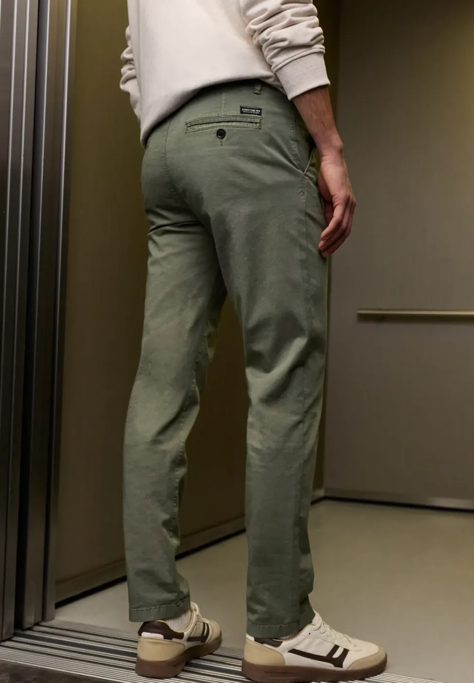 Slim Leg Chino mit Stretchbund