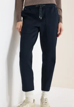 Slim Leg Hose