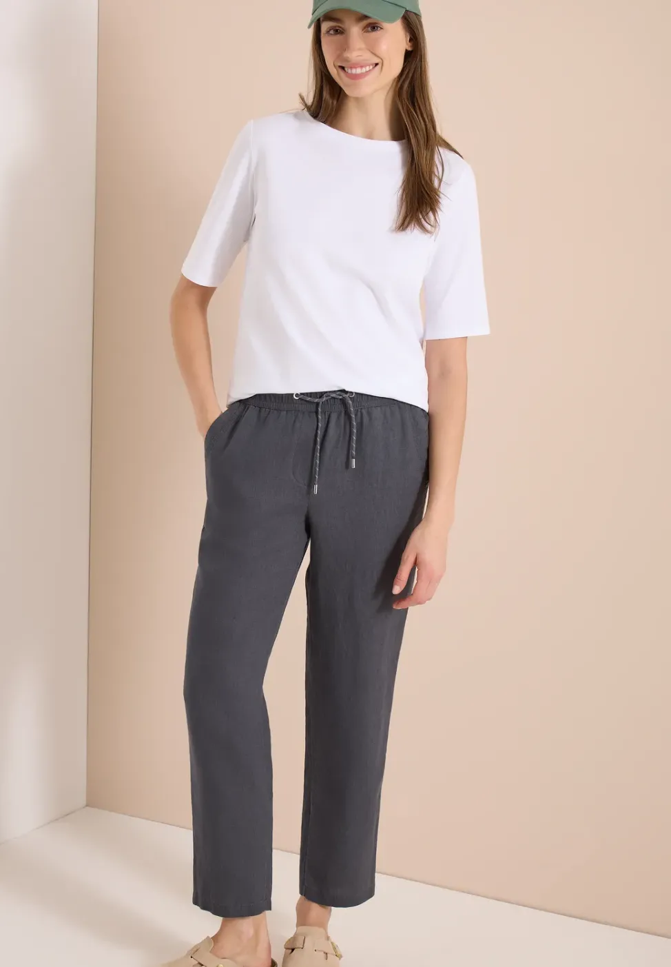 Slim Leg Hose aus Leinen im Casual Fit