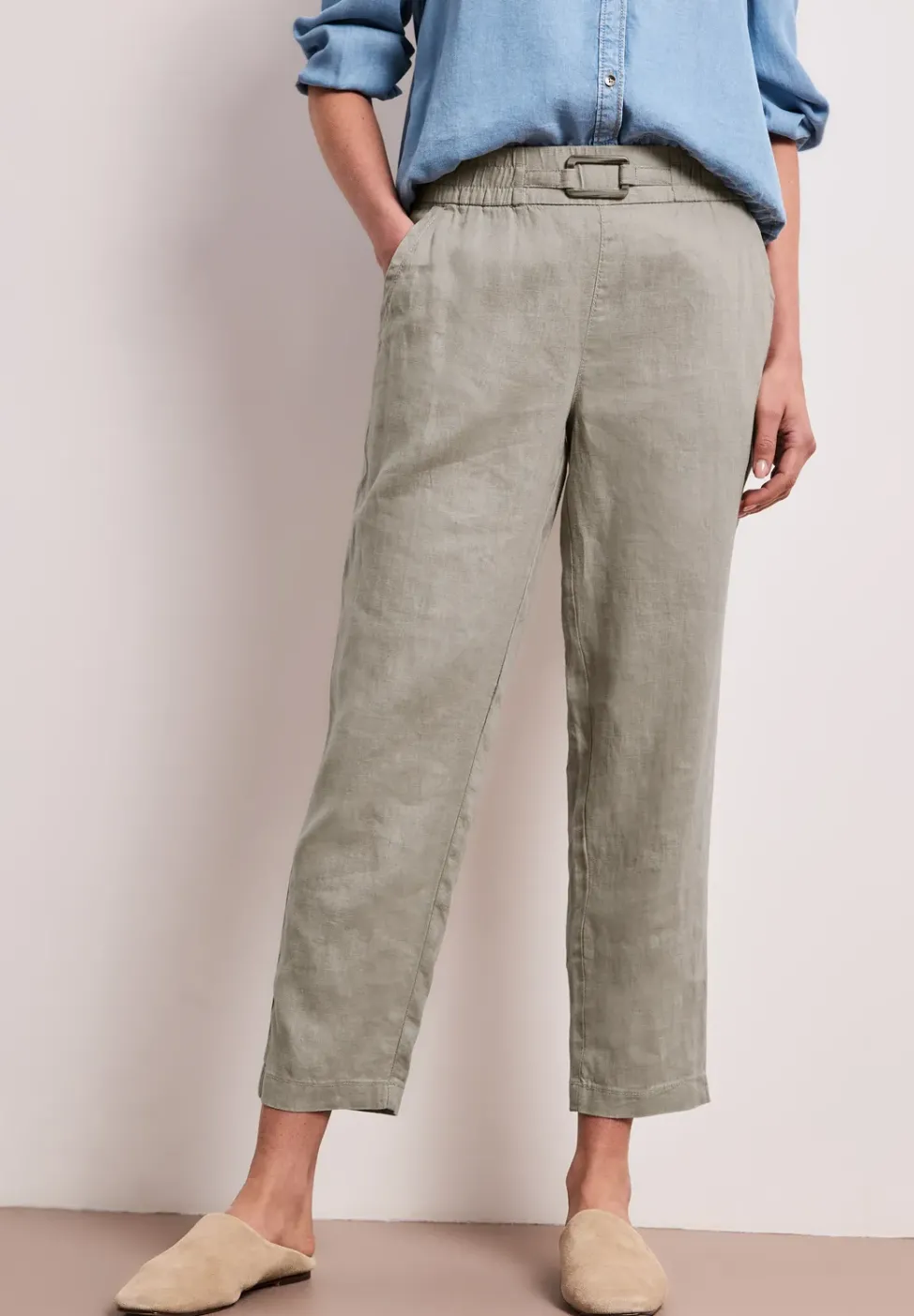 Slim Leg Hose aus Leinen mit Schnalle