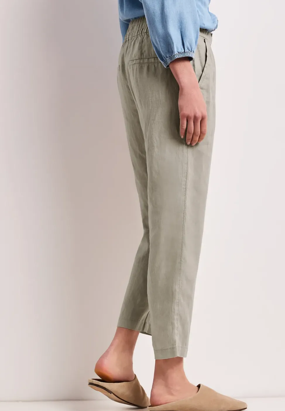 Slim Leg Hose aus Leinen mit Schnalle