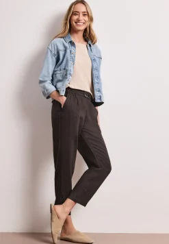 Slim Leg Hose aus Leinen mit Schnalle