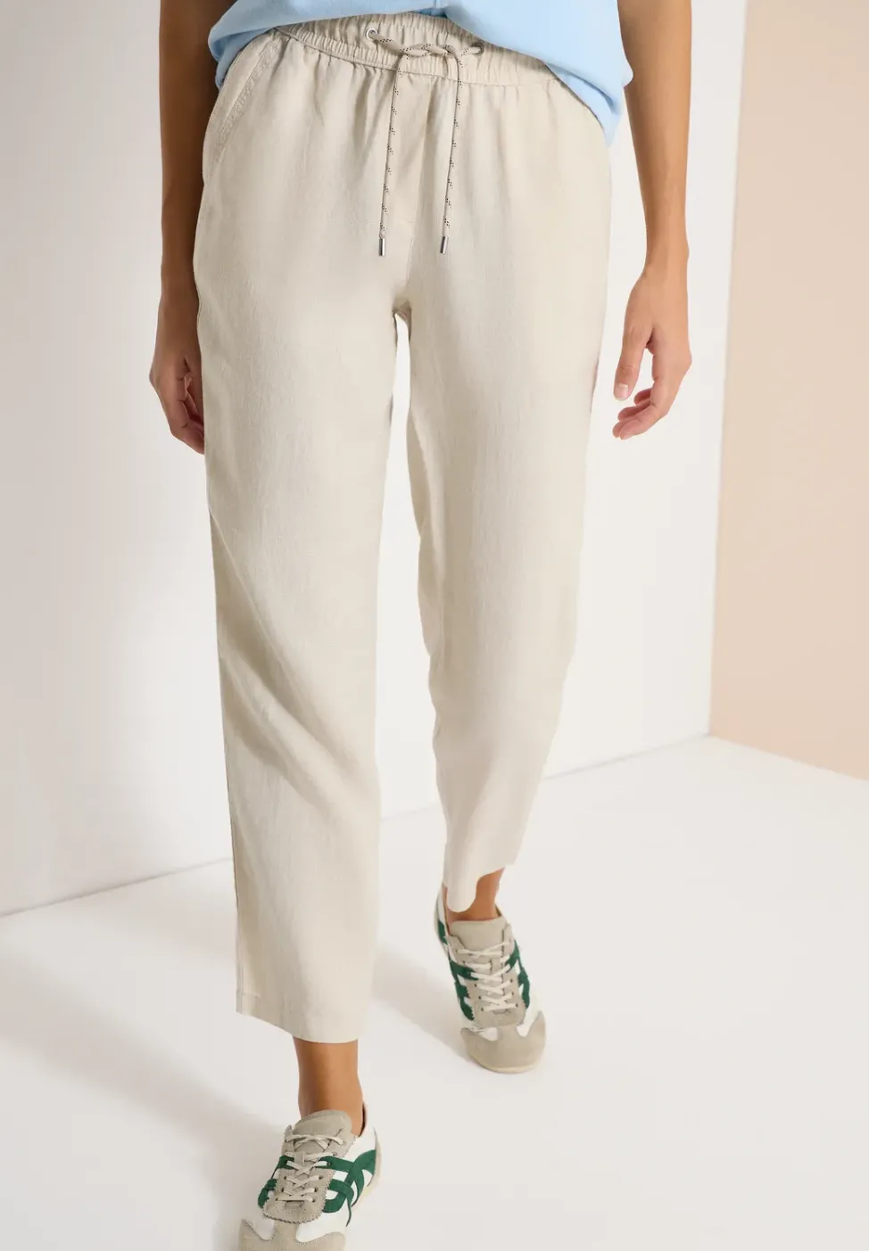 Slim Leg Hose aus Leinen im Casual Fit
