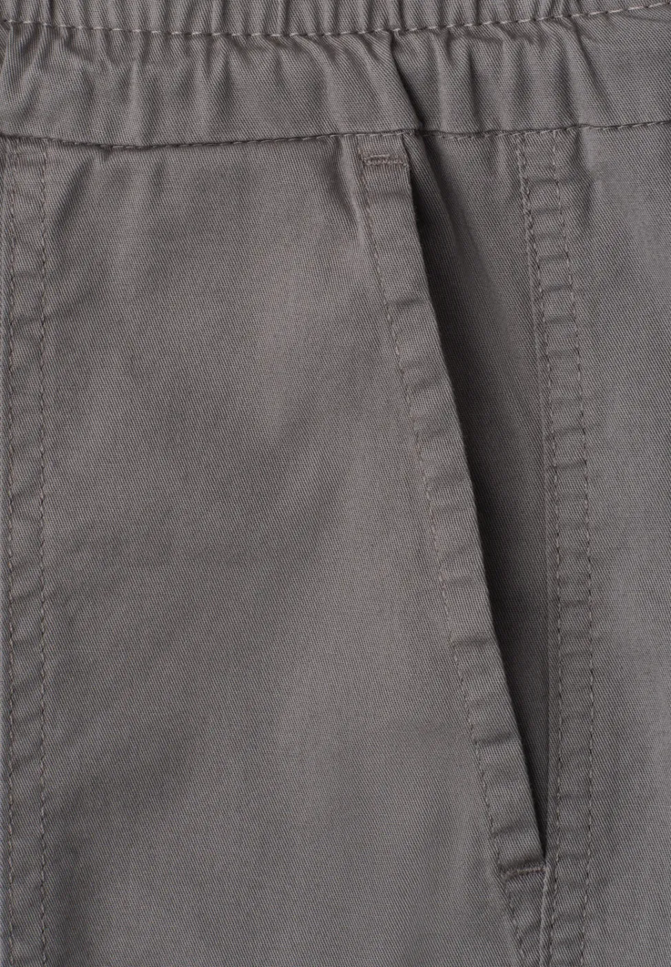 Slim Leg Hose in leichter Qualität